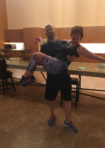 Daniel Striffler gemeinsam mit Ana Frederick, Gründerin der FST-Methode – Ausbildungskompetenz Fitlab Stuttgart